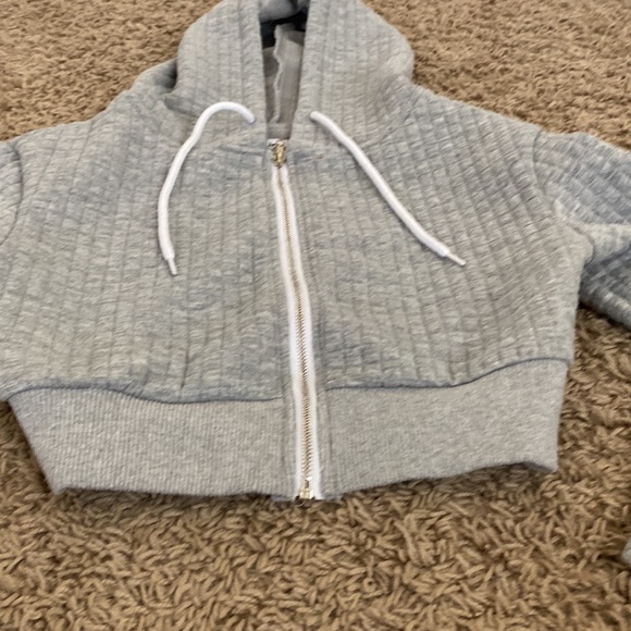 Grey cropped jacket - Picture 2 of 4